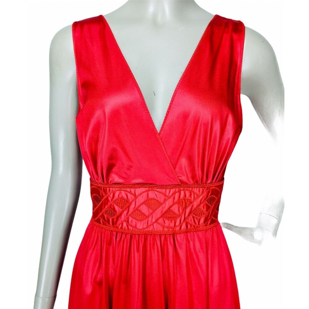 Vintage 60s Pinehurst Peignoir Lingerie Sexy Red Embroidered Surplice Nightgown